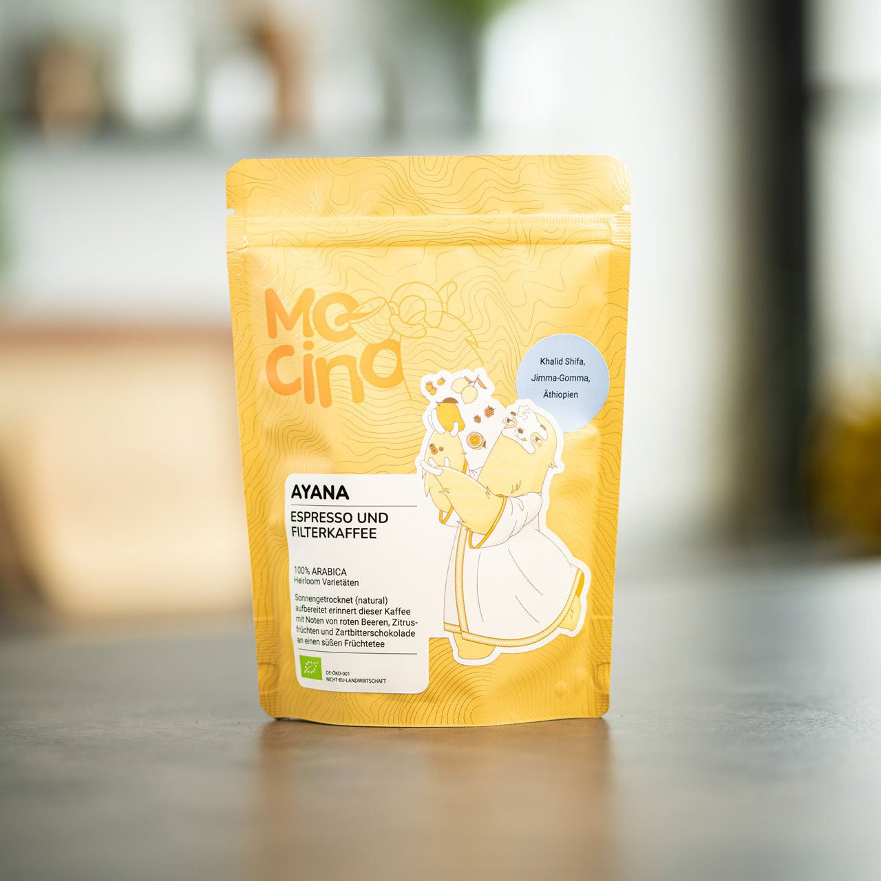 Die Kaffeetüte Ayana von Mocino in einer modernen Küche